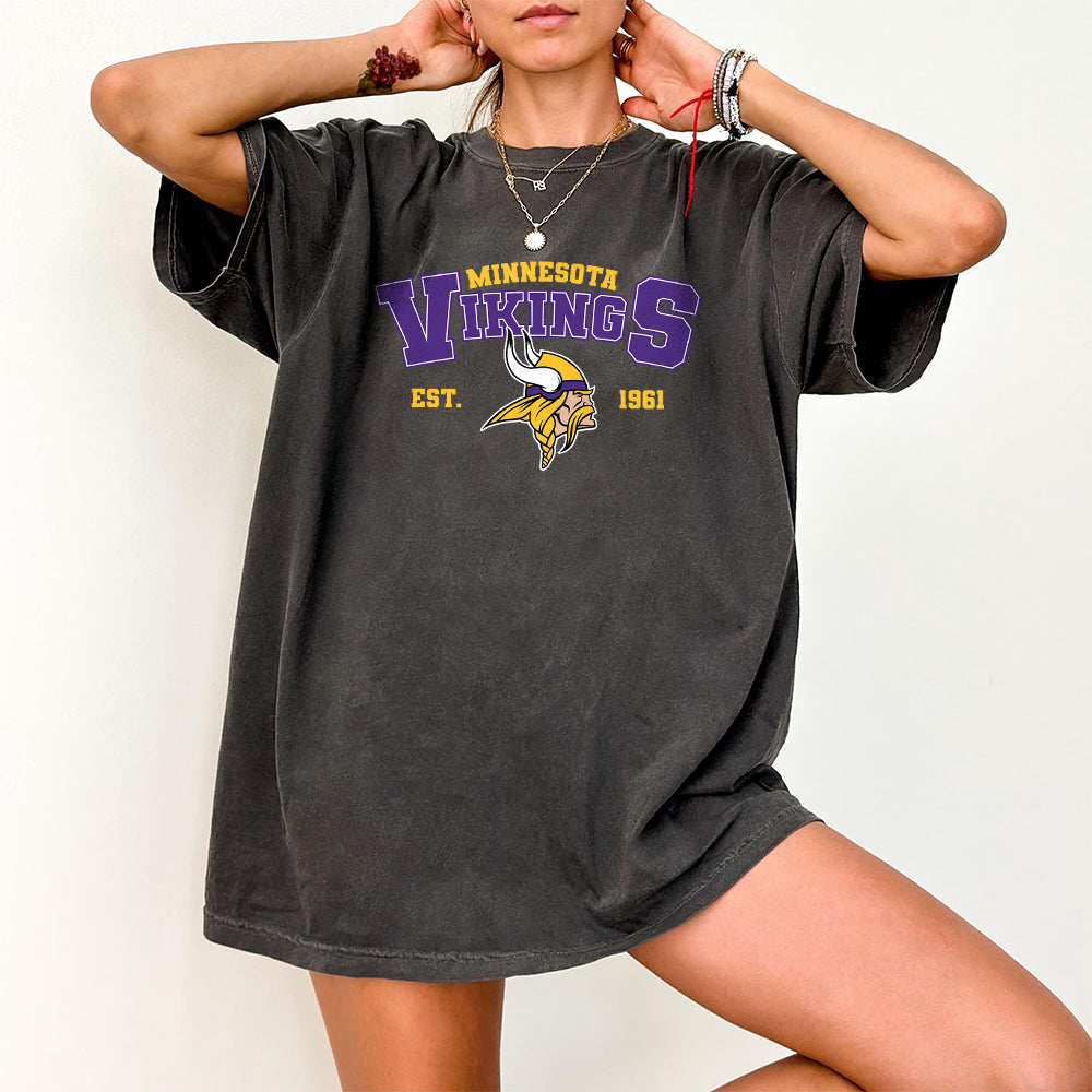 Vintage 90s Minnesota Football Sweatshirt,Minnesota Football Fan Shirt, Minnesota Game Day Shirt, Trendy Viking Sweatshirt SP1010 07