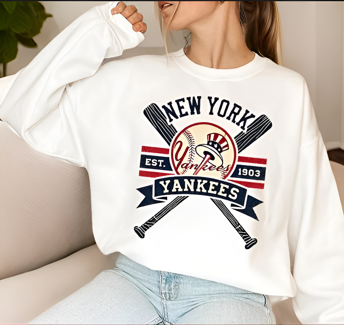 Yankees Vintage Sweatshirt, Perfect for Game Day Sweatshirt, Cozy New York Yankees Crewneck TM22