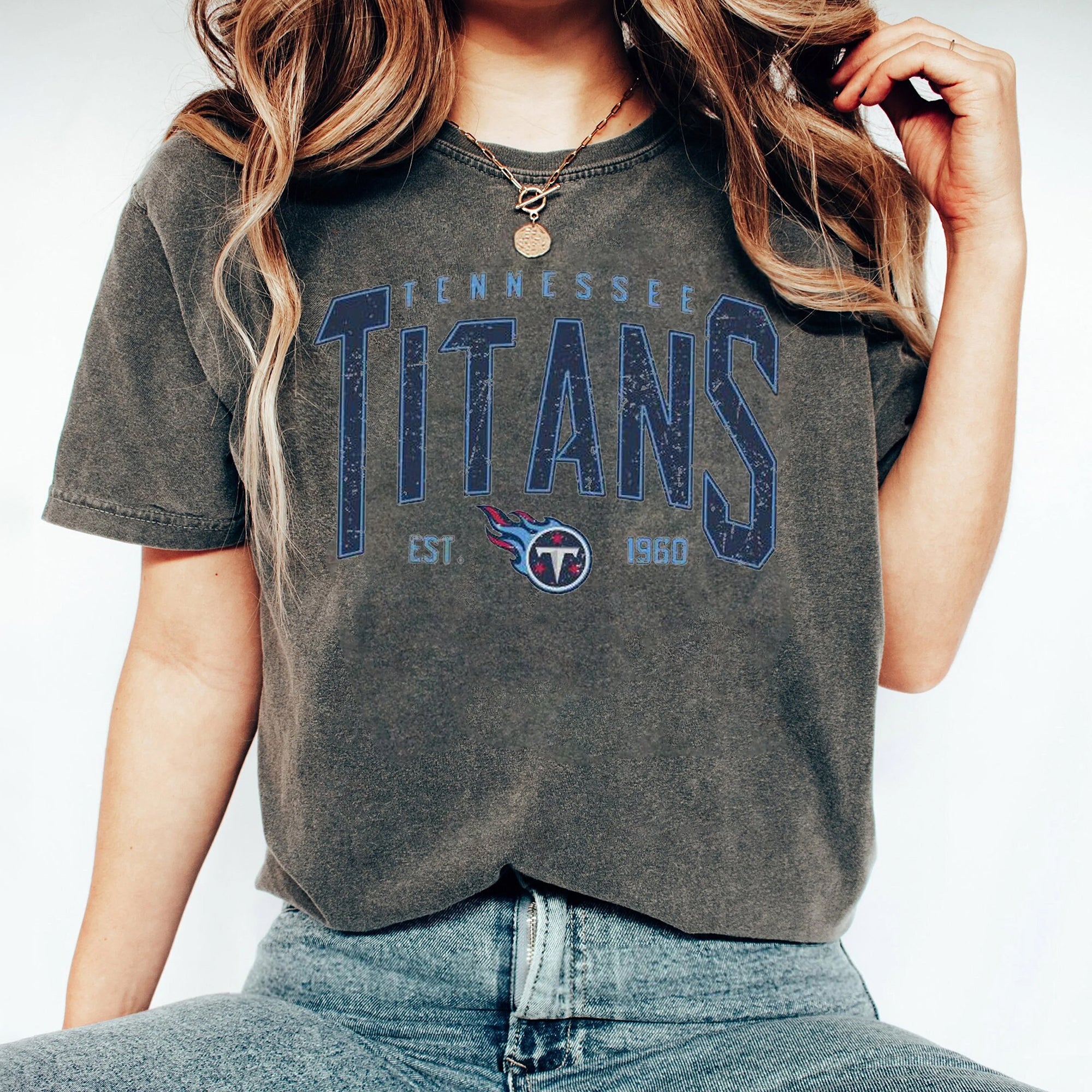 Vintage Tennessee Titans shirt, Titans sweatshirt, Tennessee Football Fan shirt, Titans tee, Titans t-shirt, Game Day apparel GGG