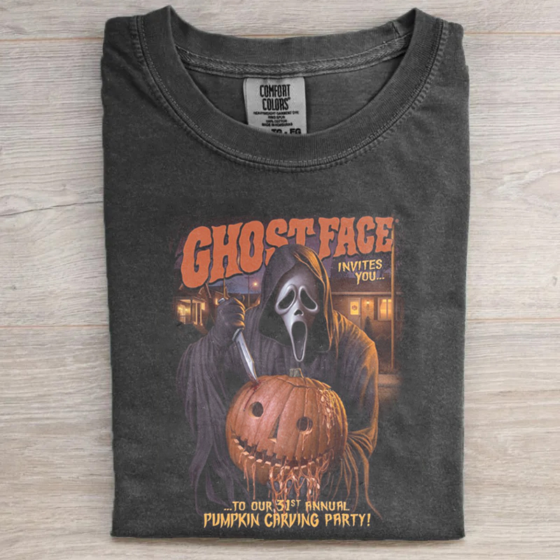 Vintage Comfort Color, Ghostface Scream Halloween Heart Hands Shirt Or Sweatshirt, Halloween Graphic T-shirt, Scream Merch HLWT40