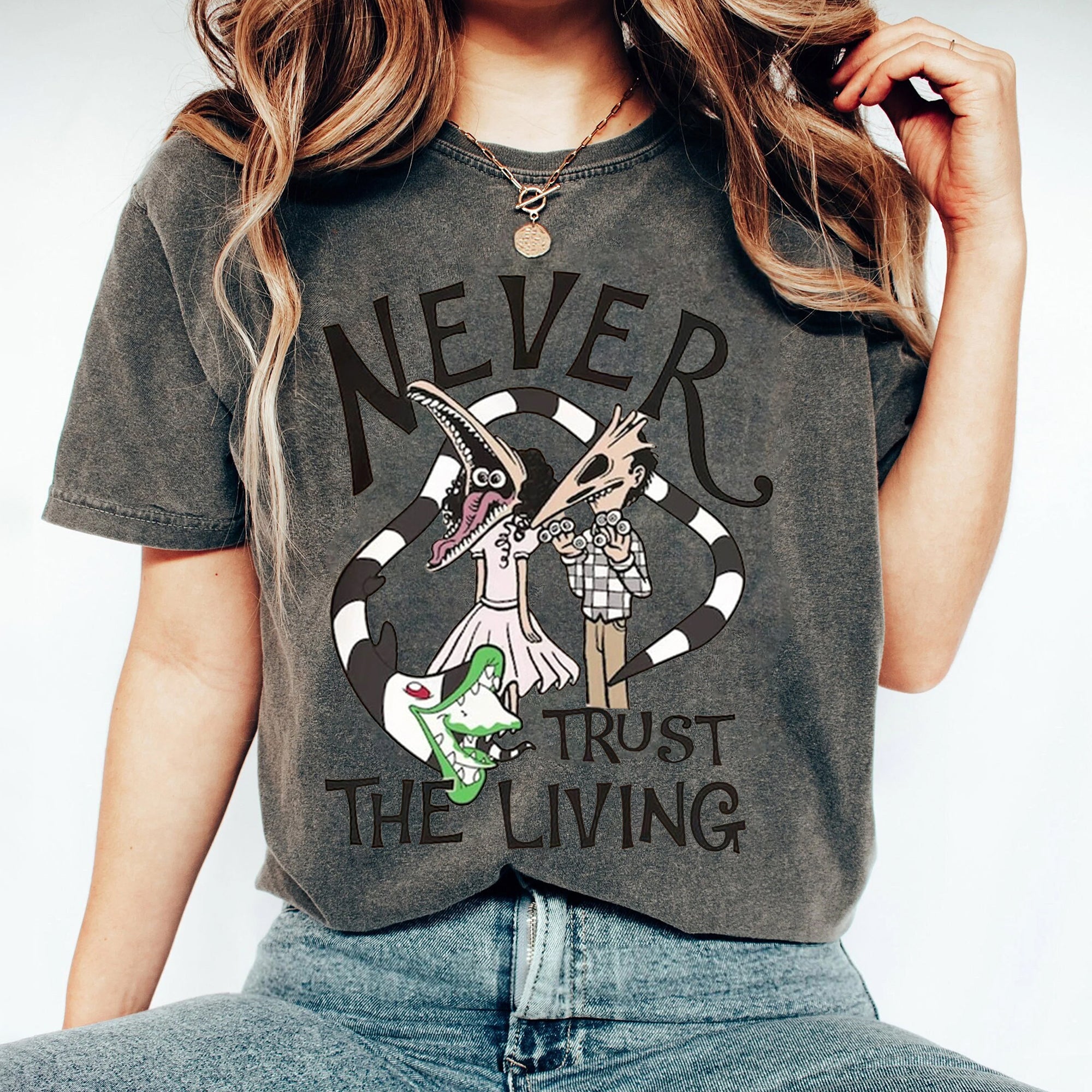 Never Trust The Living Shirt, Black And White Snake Shirt, Horror Snake Shirt, Funy Hallowen Shirt, Spooky Season Shirt  DDD