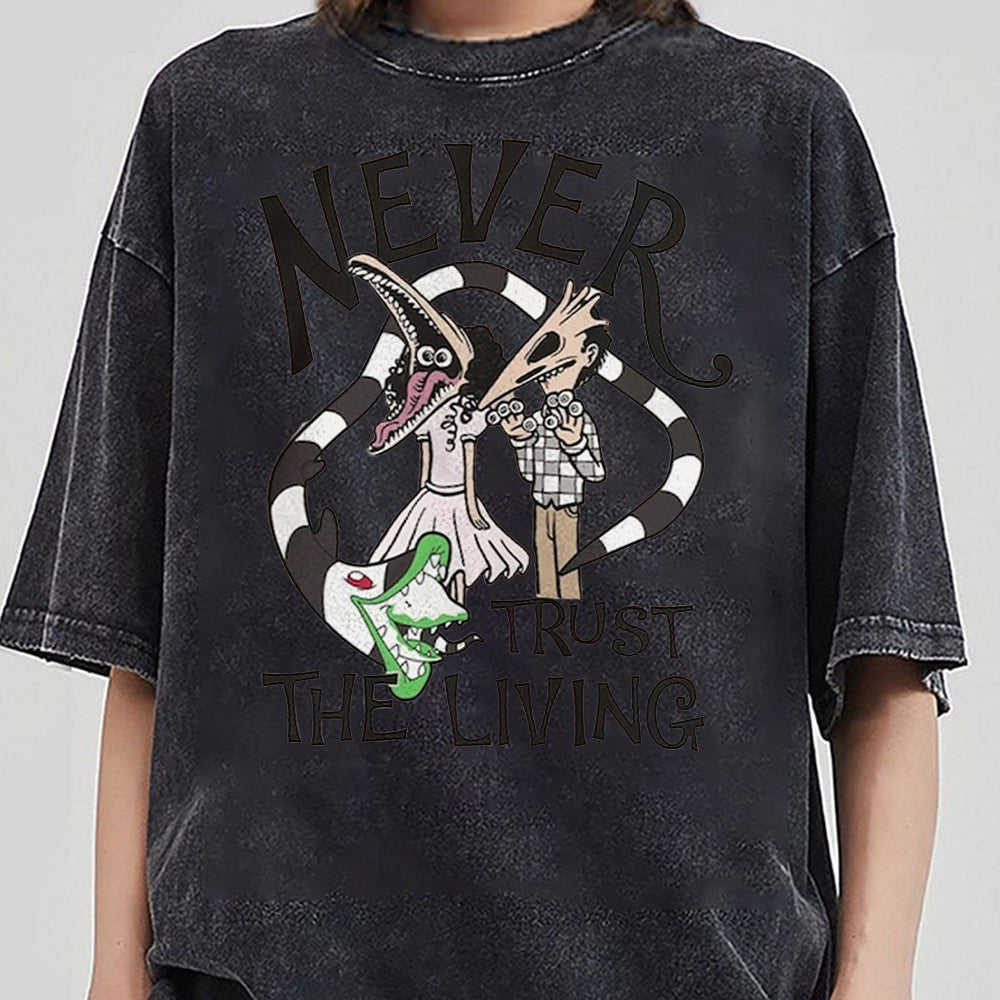 Never Trust The Living Shirt, Black And White Snake Shirt, Horror Snake Shirt, Funy Hallowen Shirt, Spooky Season Shirt  DDD