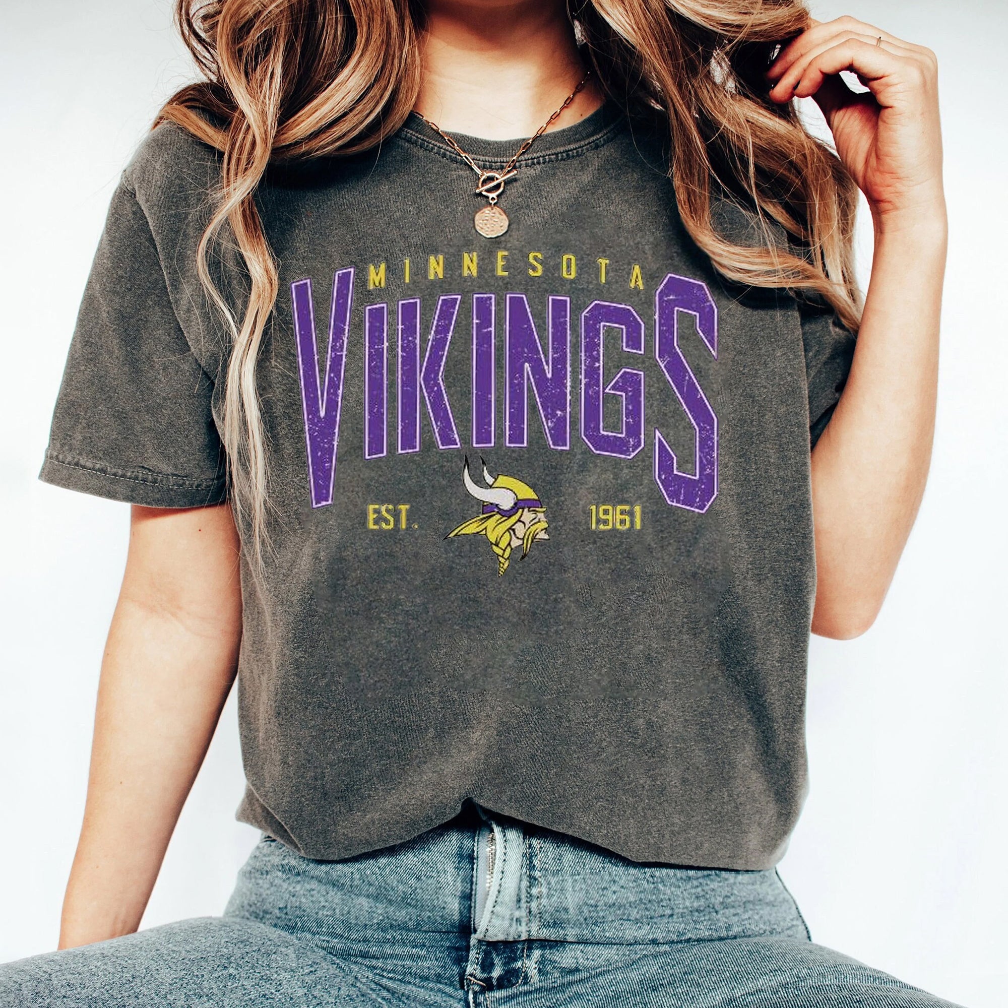 Vintage Minnesota Vikings shirt, Vikings sweatshirt, Minnesota Football Fan shirt, Vikings tee, Vikings t-shirt, Game Day apparel KKK