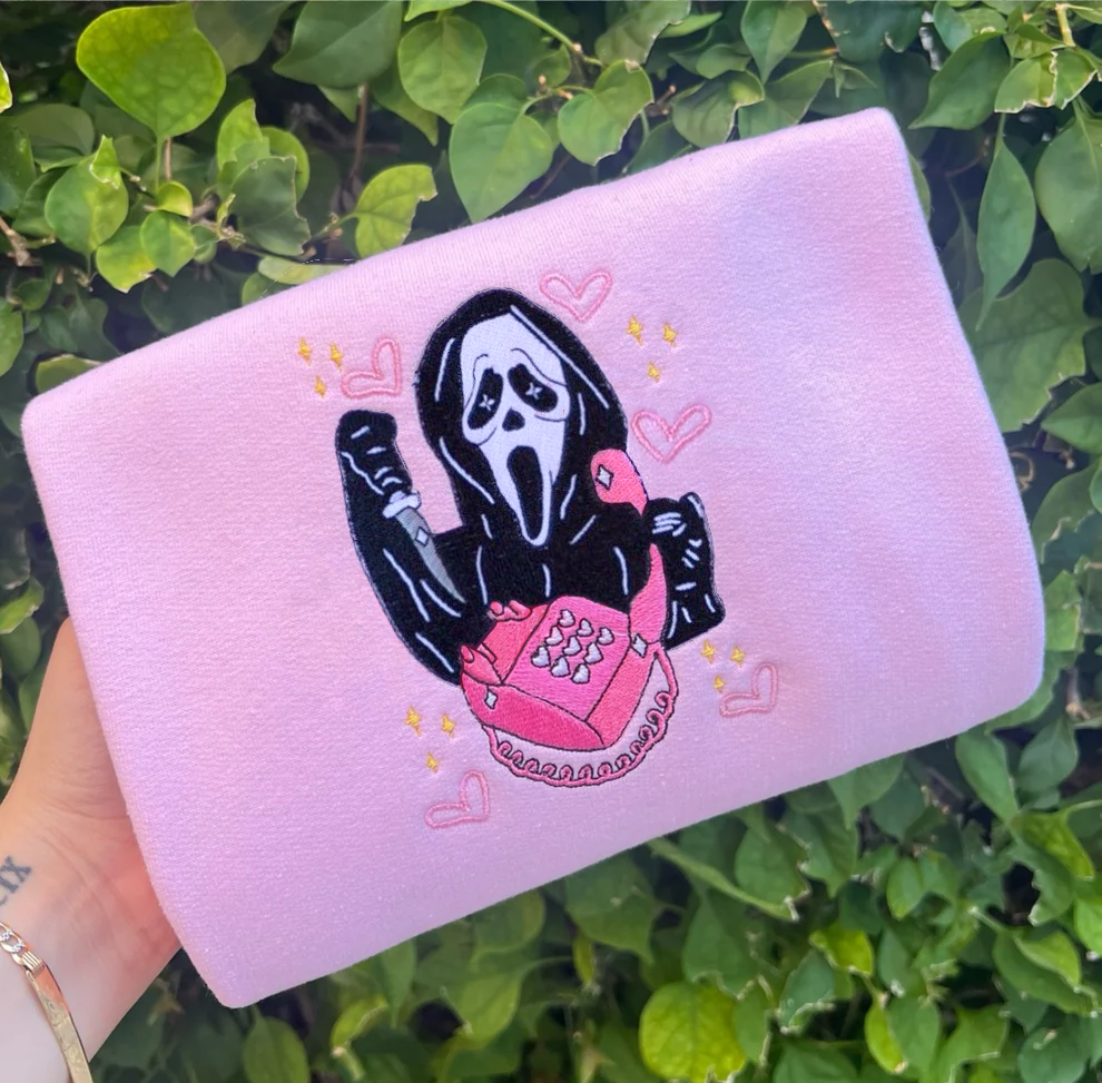 Ghosty Sweatshirt EMHA2408