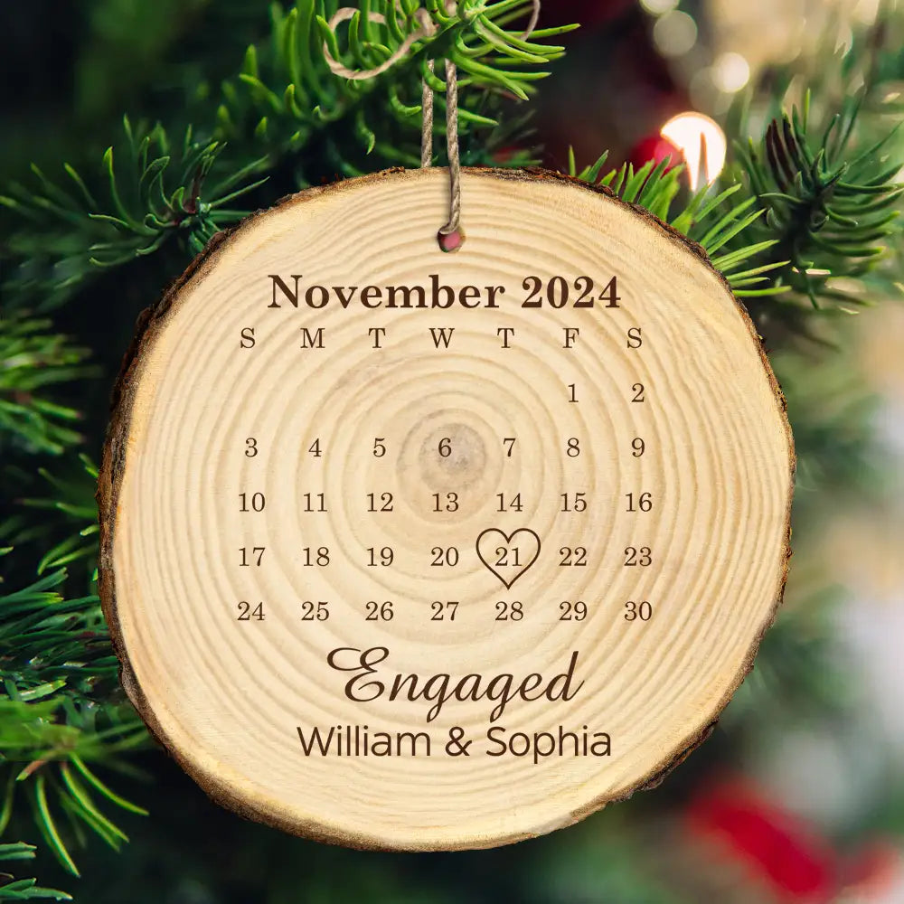 Married Engaged Anniversary Calendar Christmas Couple - Personalized Wood Slice Ornament ORNA1210