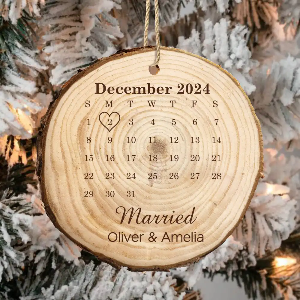Married Engaged Anniversary Calendar Christmas Couple - Personalized Wood Slice Ornament ORNA1210