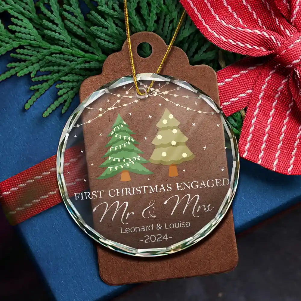 Christmas Tree First Christmas Married - Personalized Circle Glass Ornament ORNA1210