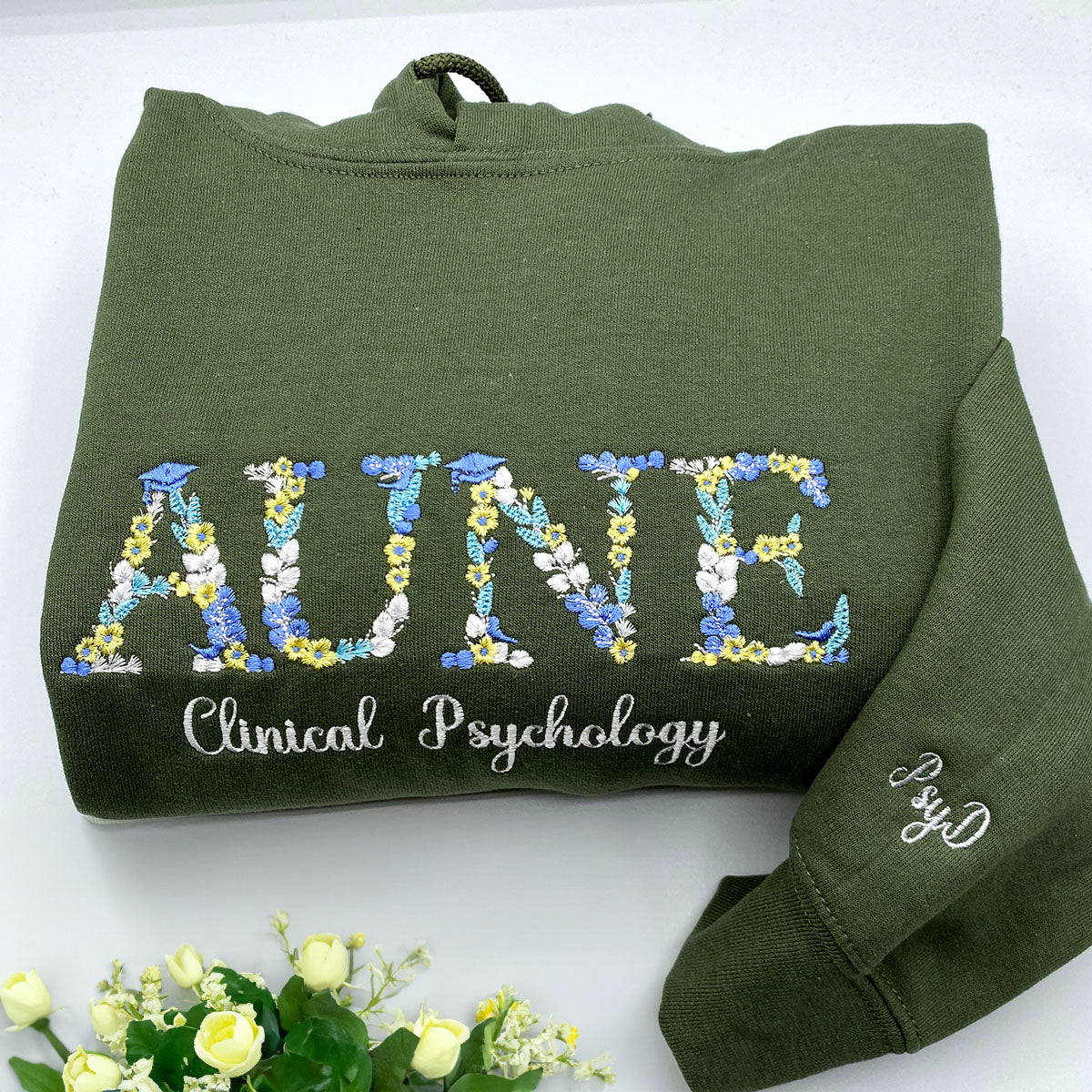 Custom Embroidered Flower Letter Sweatshirt with Name of University EM5