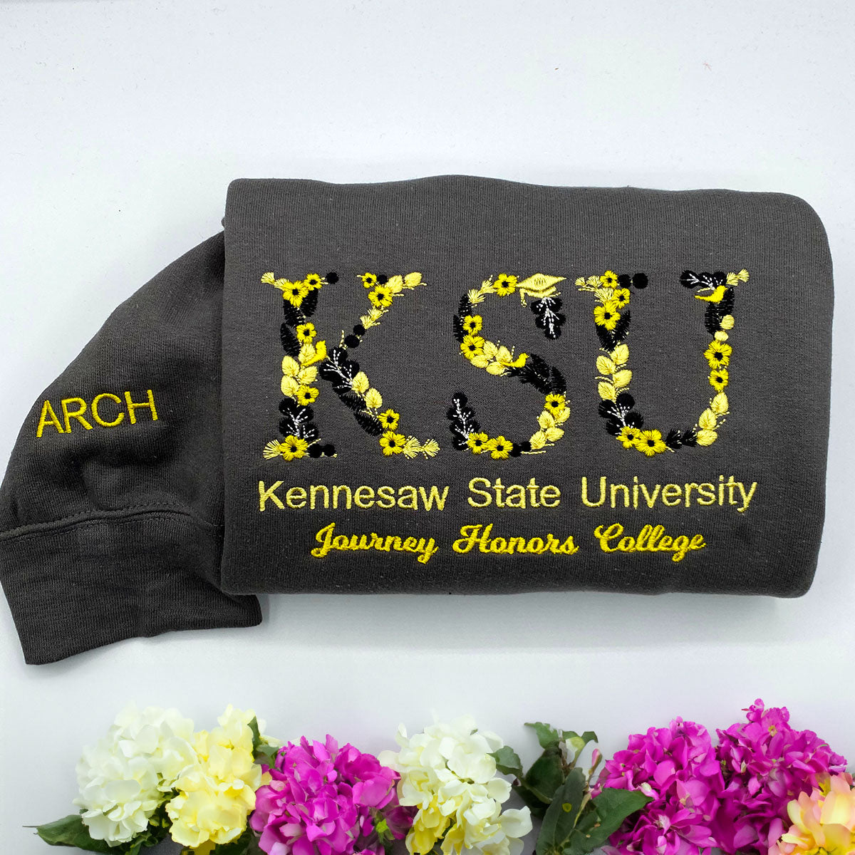 Custom Embroidered Flower Letter Sweatshirt with Name of University EM5