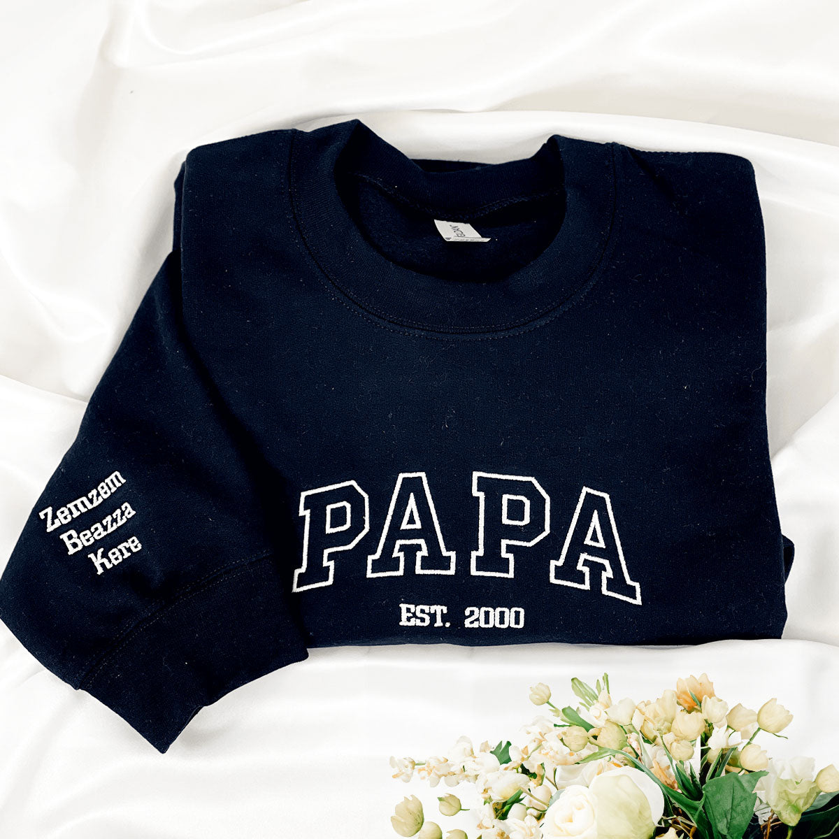 Custom Dad Sweatshirt Hoodie with Name of Child, Daddy EST 2024 Crewneck embroidered em4