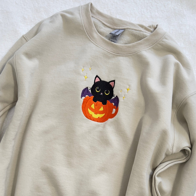 BatCat in a Pumpkin Teacup Sweatshirt EM1709S