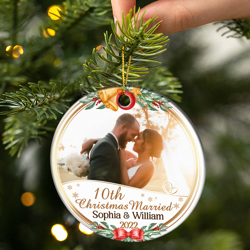 Custom Photo First Christmas As Mr & Mrs - Christmas Gift For Couple And Family - Personalized Custom Circle Ceramic Ornament ORNA1210