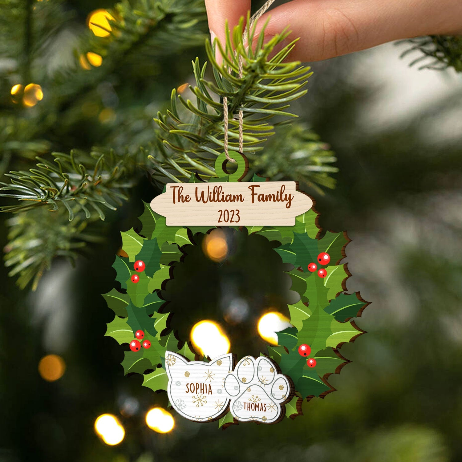 Garland Wreath Family - Christmas Gift For Family - Personalized 2-Layered Wooden Ornament ORNA1210