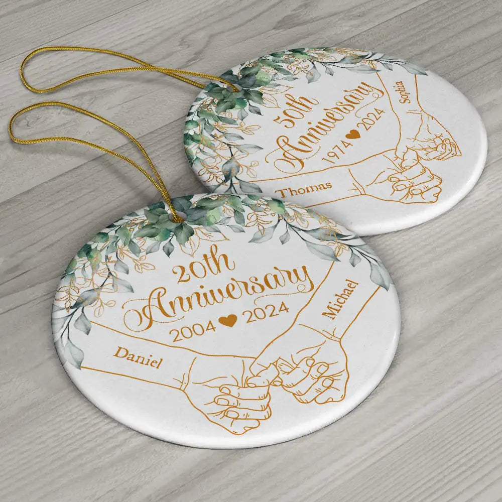 Holding Hands Couples Anniversary - Personalized Circle Ceramic Ornament ORNA1210