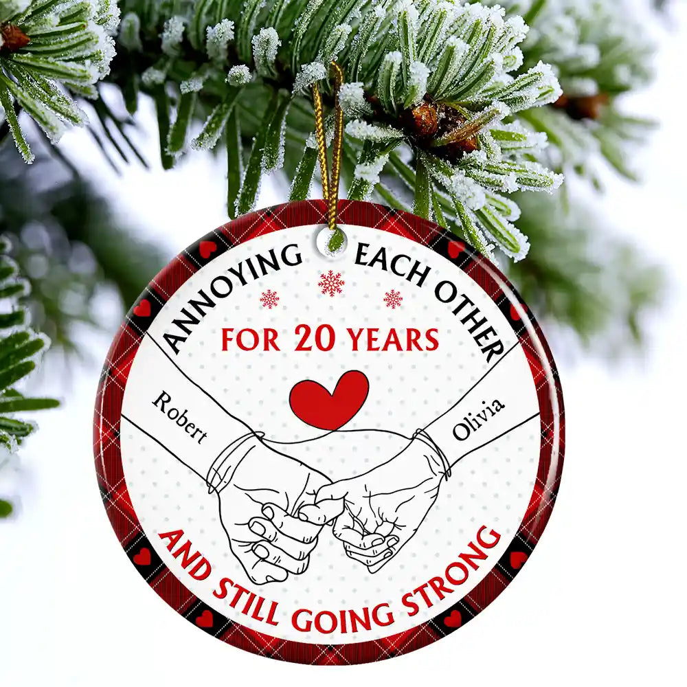 Holding Hands Old Couple Annoying Each Other - Personalized Circle Ceramic Ornament ORNA1210