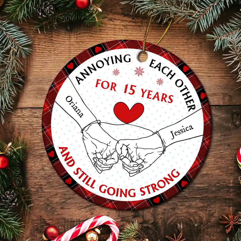 Holding Hands Old Couple Annoying Each Other - Personalized Circle Ceramic Ornament ORNA1210