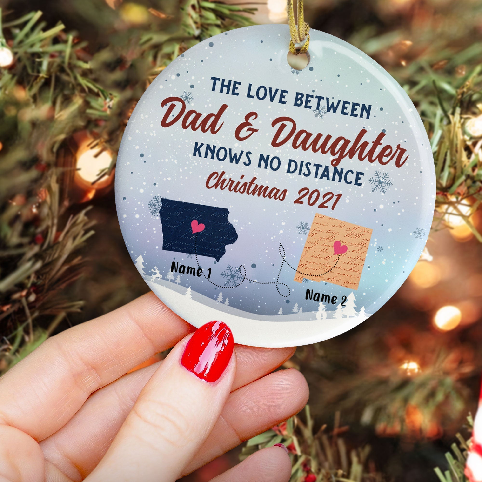 The Love Between Family Knows no Distance - Personalized Ceramic Ornament - Christmas Gift For Family ORN0810