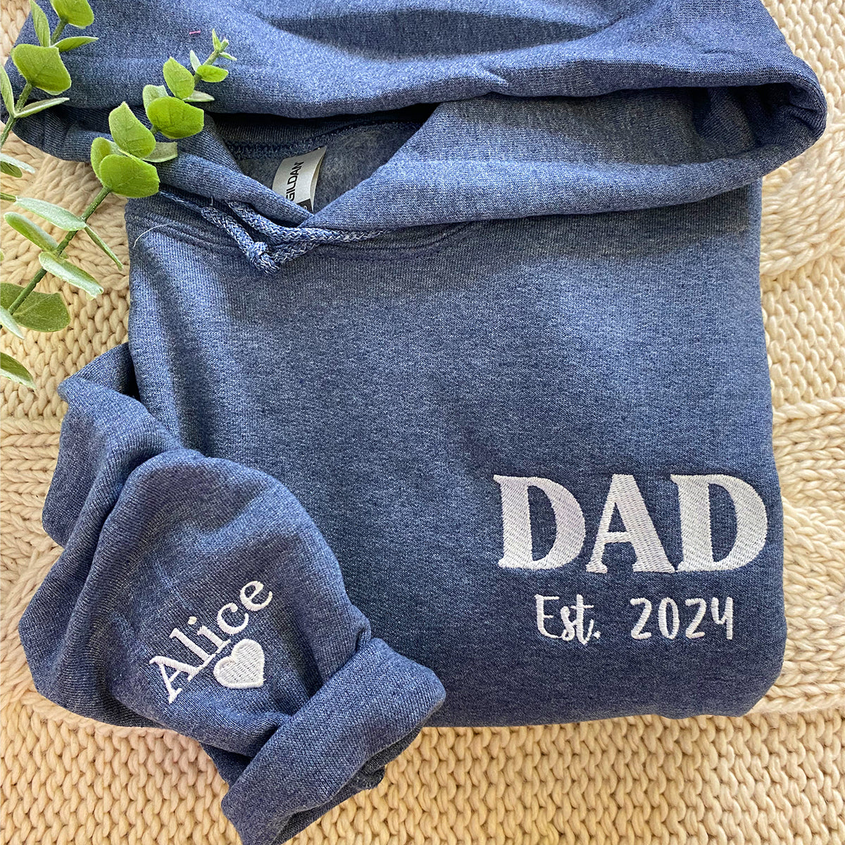 Best Sweatshirt for Dad, Personalized Hoodie with Kid Name on Sleeve, Dad Est Embroidered Crewneck em3