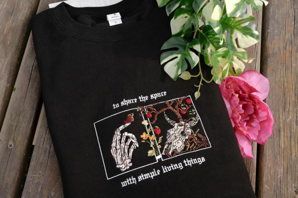 Hozier First Time Embroidered Sweatshirt, Hozier Tour 2024 Sweatshirt, Rock Tour Shirt, UnReal UnEarth Tour Shirt, Hozier Album shirt EMHA0909T