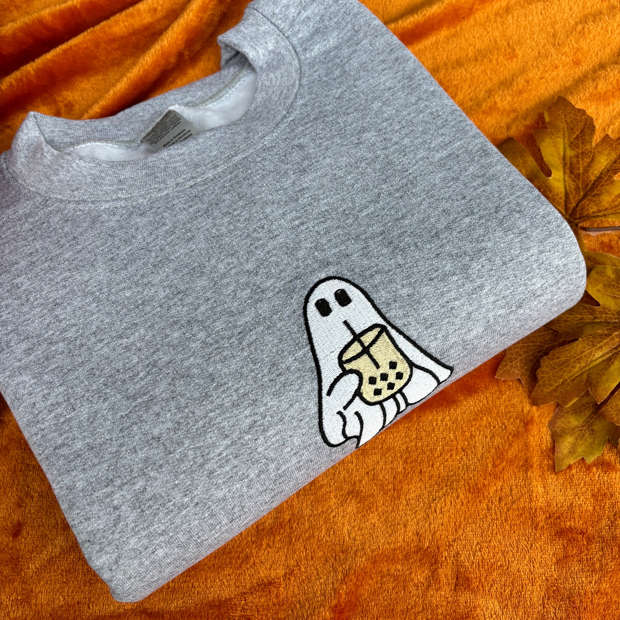 ADORABLE GHOST EMBROIDERED SWEATSHIRT EMHA2808