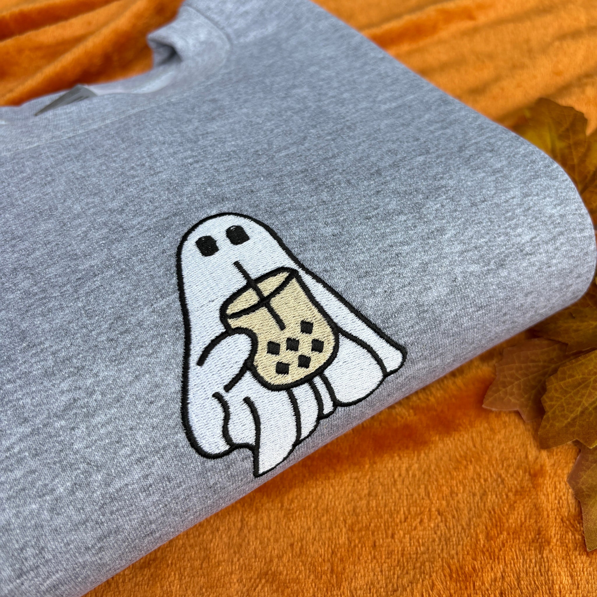 ADORABLE GHOST EMBROIDERED SWEATSHIRT EMHA2808