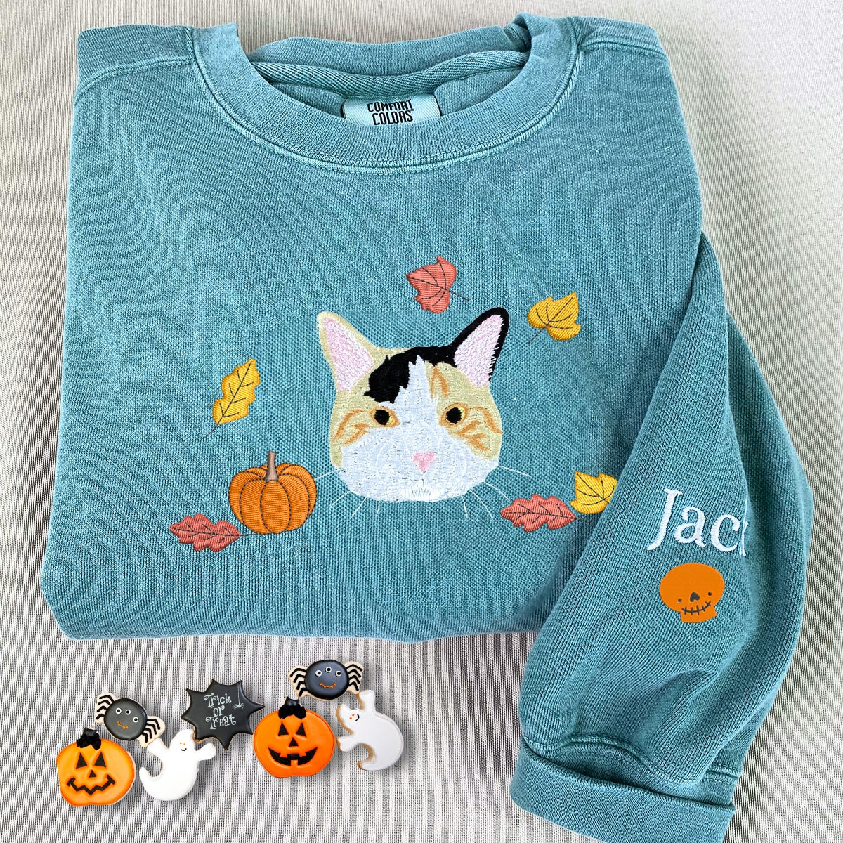 Comfort Colors? Custom Embroidered Halloween Cat Portrait T-Shirt or Sweatshirt EMHA2608