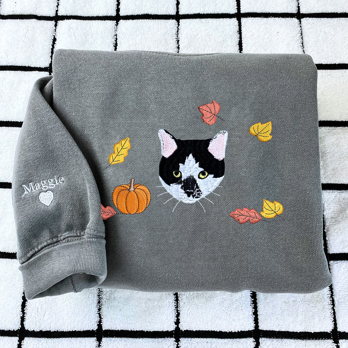 Comfort Colors? Custom Embroidered Halloween Cat Portrait T-Shirt or Sweatshirt EMHA2608