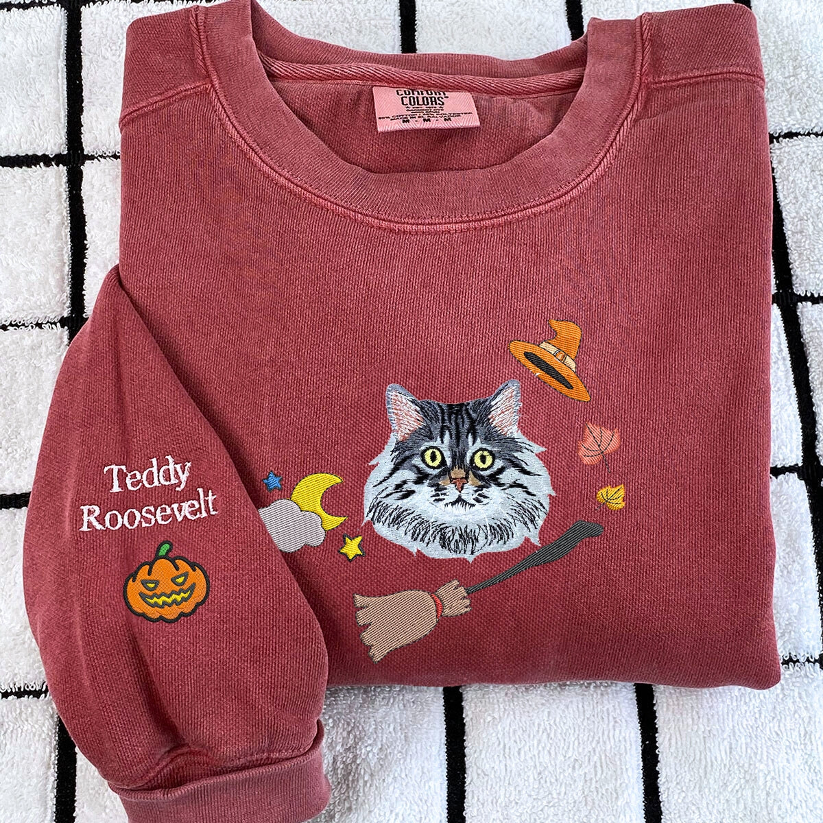 Comfort Colors? Custom Embroidered Halloween Cat Portrait T-Shirt or Sweatshirt EMHA2608