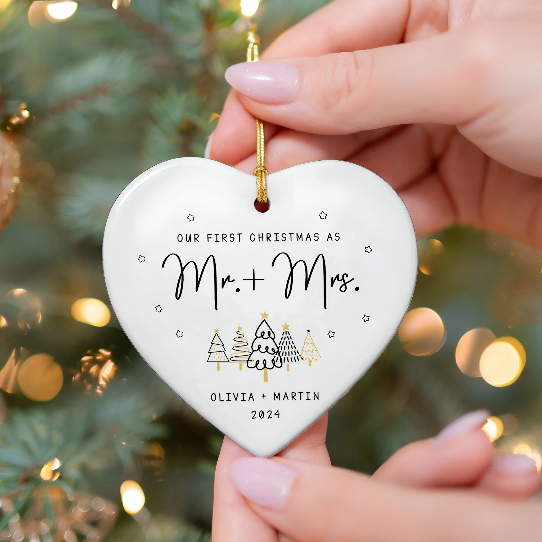 Custom Mr and Mrs Ornament, Engagement Ornament Gift For Couple, Newlywed Gift, Wedding Christmas Ornaments, Anniversary Gift For Husband Wife CY06-05 ORN2509