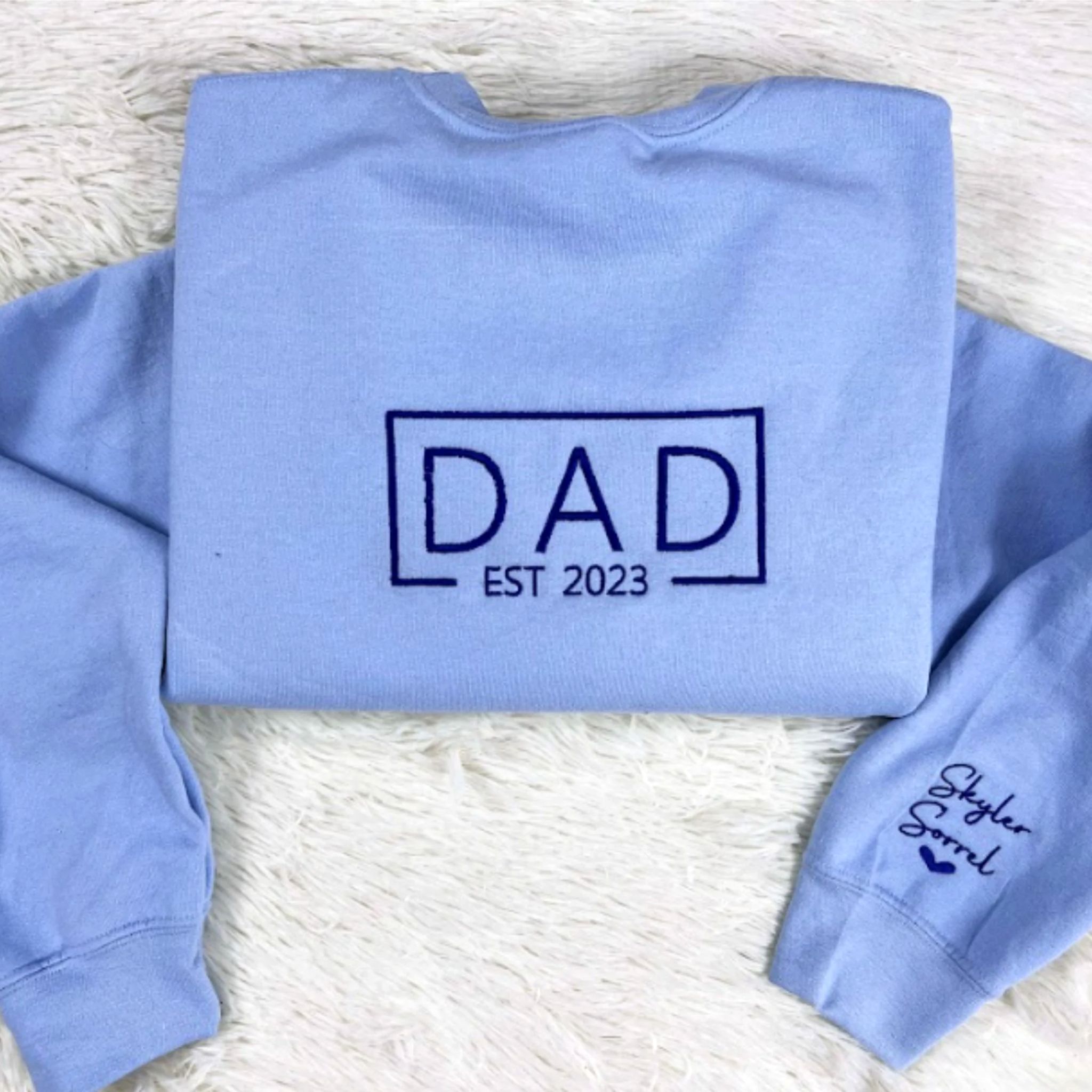 Dad Est Embroidered Sweatshirt, Custom Dad Hoodie with Kids Name on Sleeve, Best Gifts for Dad em4