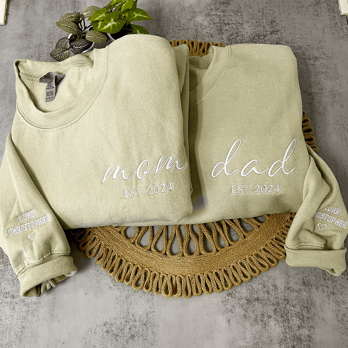 Dad Embroidered Sweatshirt, Daddy Est Hoodie, Custom Dad Sweater with Kid Name Gift For New Dad, Father's Day Gift em4