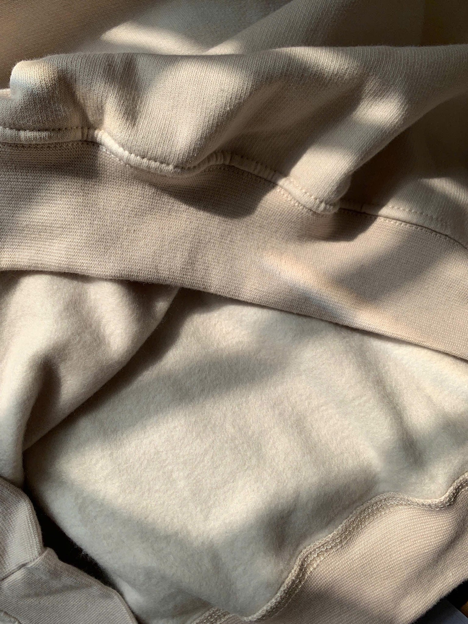 Embroidered Glitter Red Side Bow Appliqu? Sweatshirt, Embroidered Glitter Red Christmas Side Bow Appliqu? Sweatshirt ESIBOW