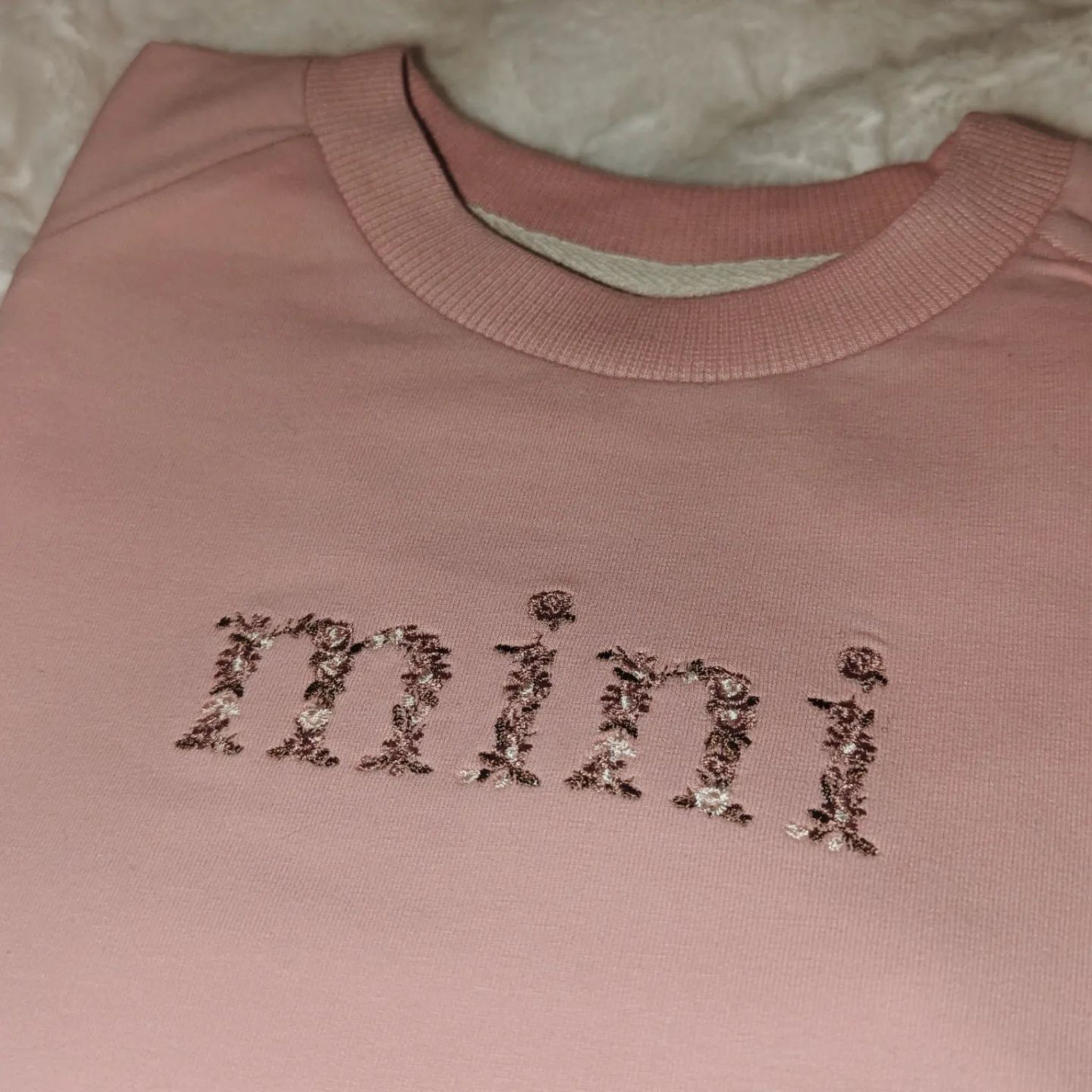 Embroidered Mimi Floral Sweatshirt With Custom Kid's Name On Sleeve, Gift for Grandma EM1