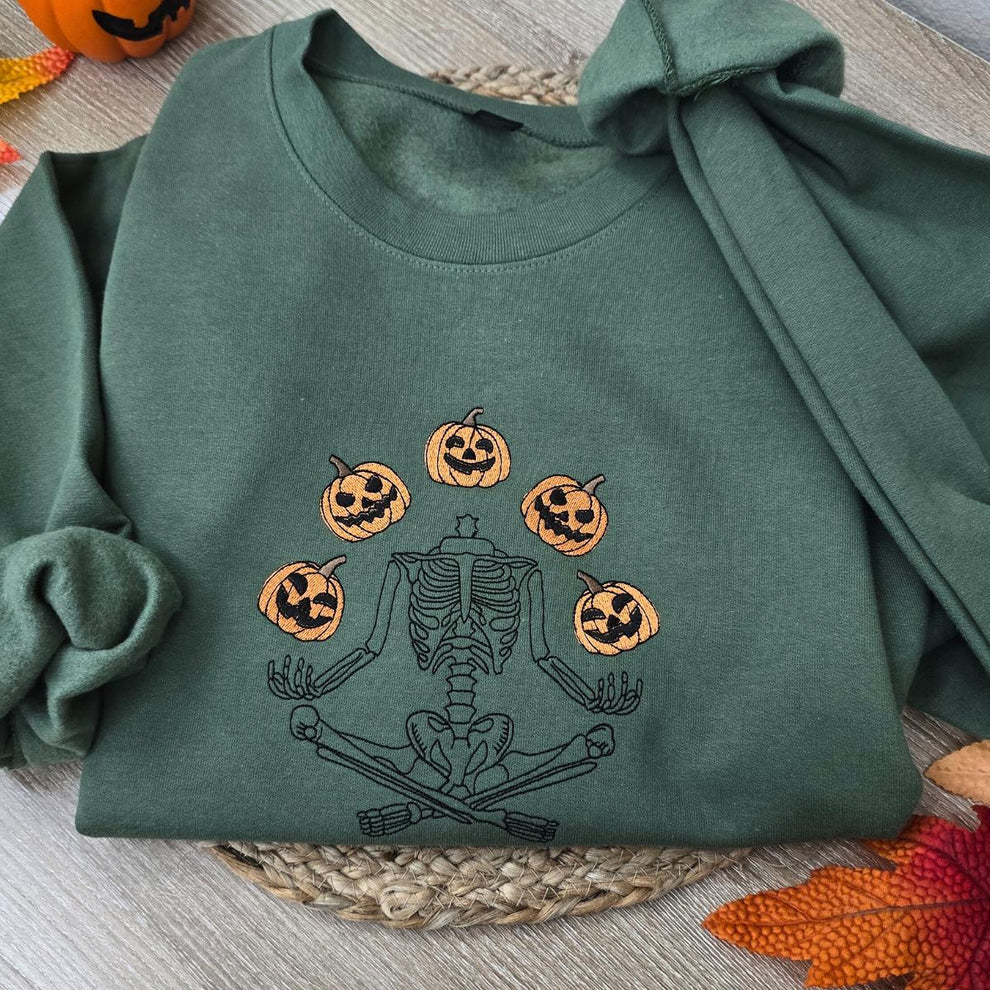 Skeleton and Pumpkins emha0709