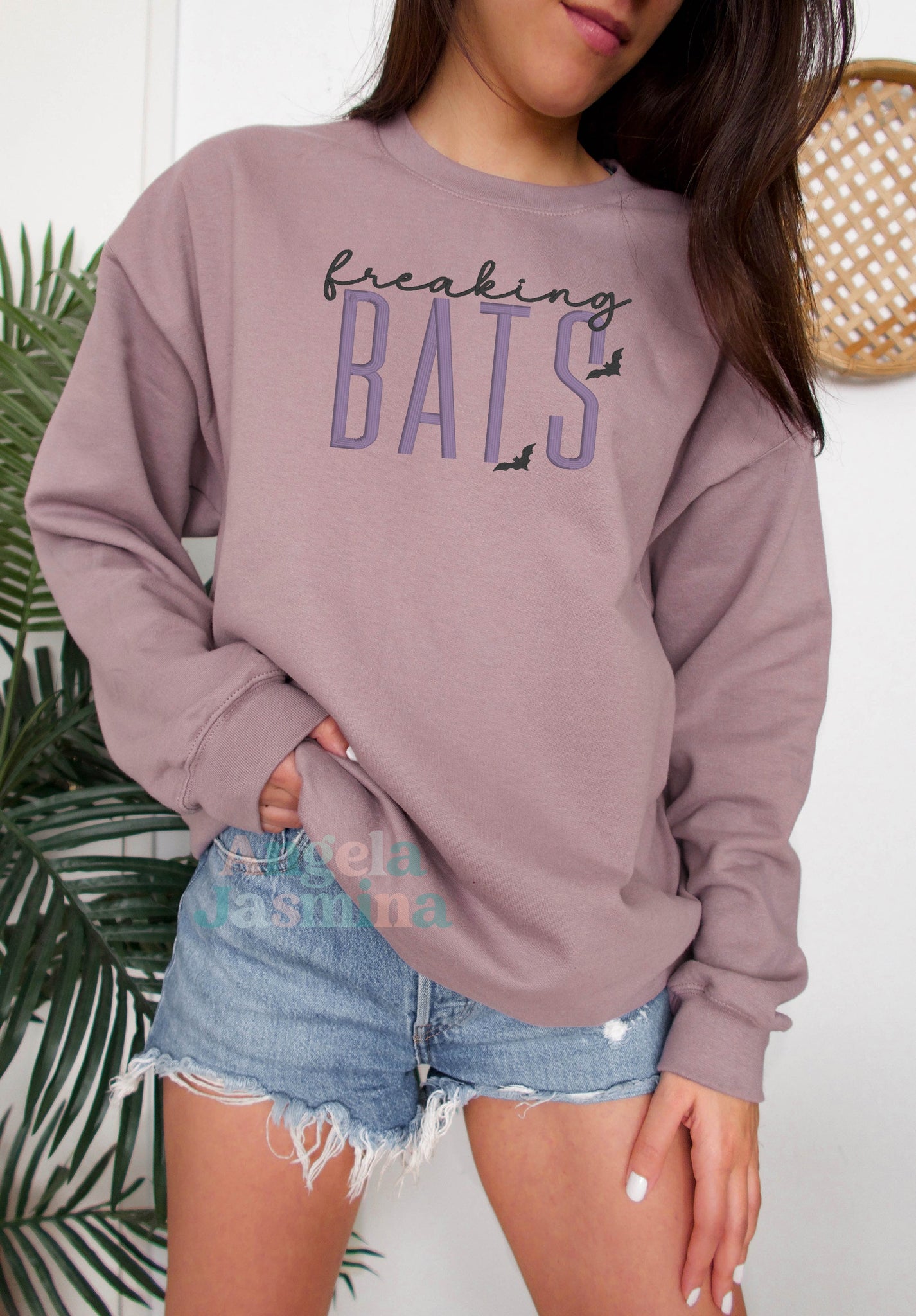 Freaking BATS Embroidered sweatshirt EMHA2808