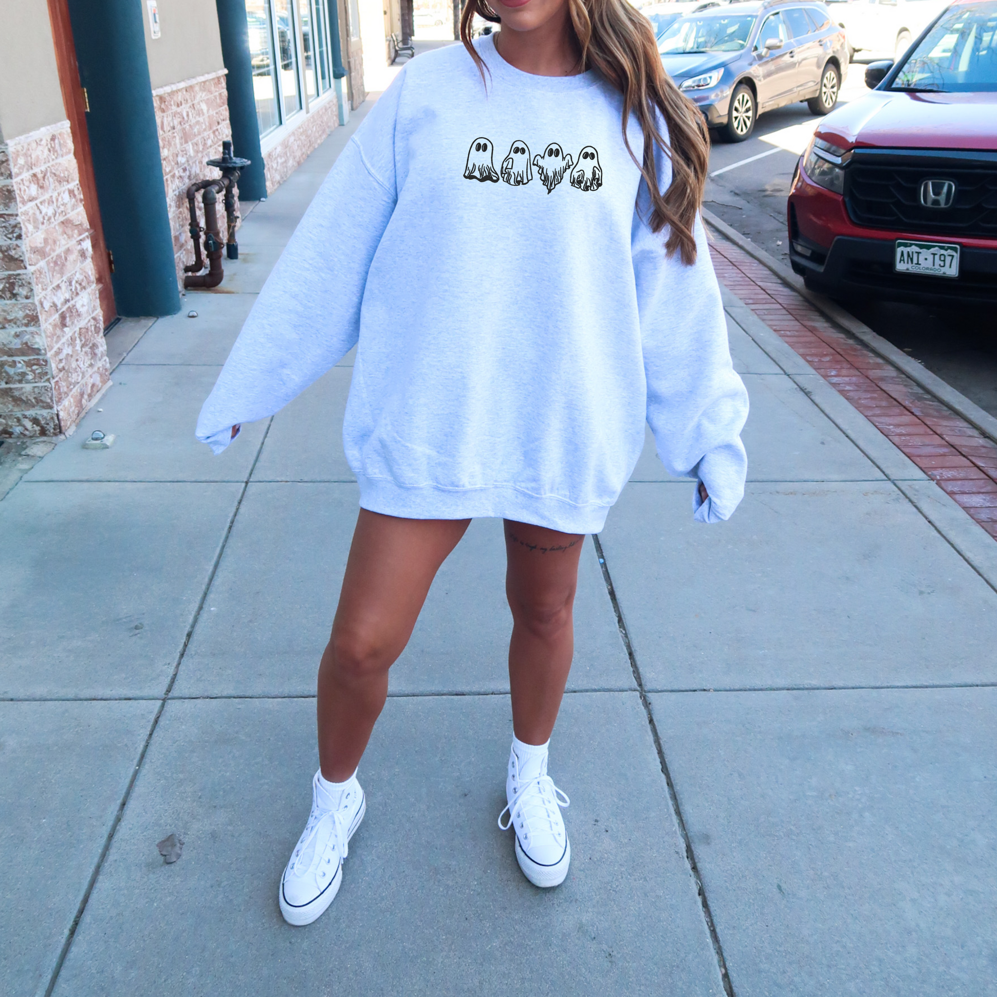 Ghost Embroidered Sweatshirt EMHA2608