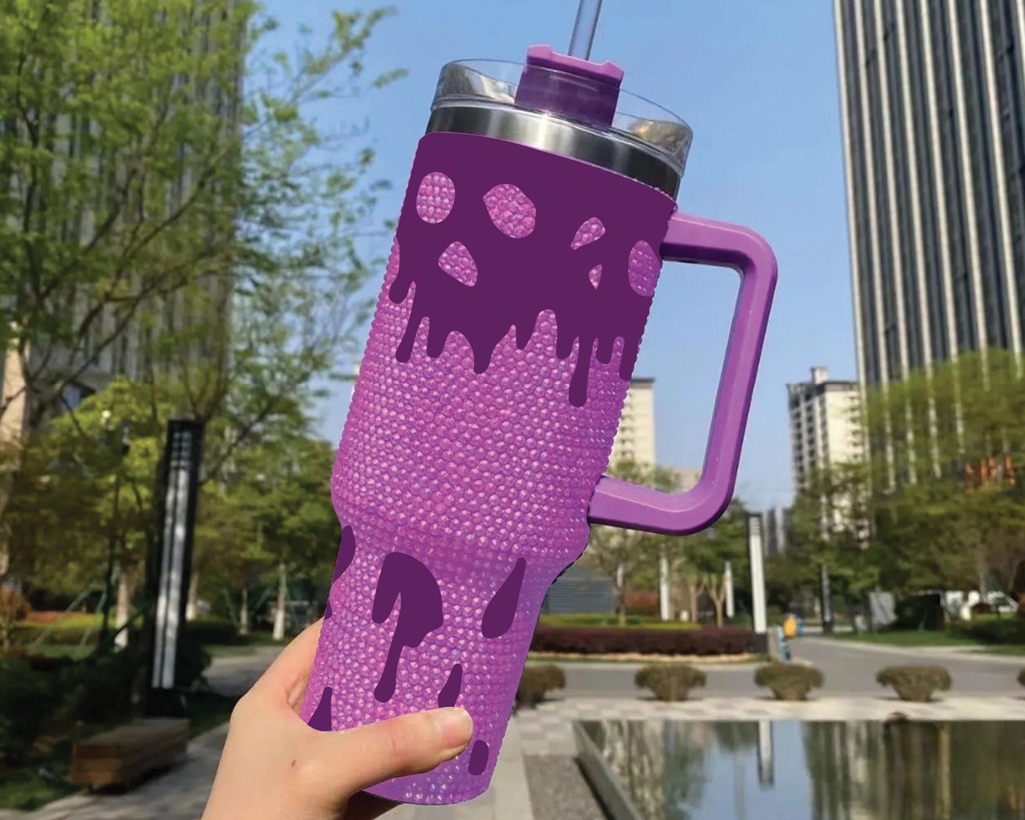 Halloween Bloody Drip Rhinestone Tumbler 40oz, Horror Bling Ghost 40oz Cup with Lid and Straw, Blood Drip Halloween Glitter Tumbler 40oz TUM2708