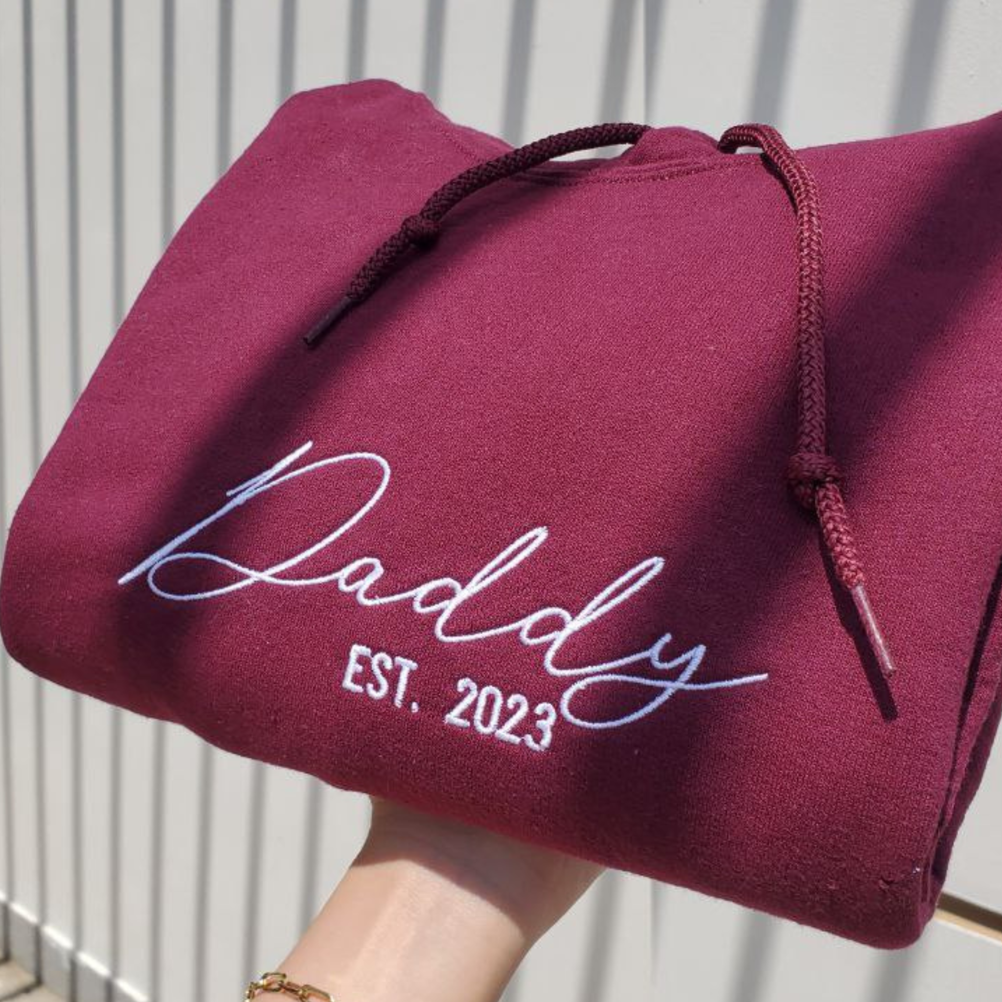 Personalized Fathers Day Hoodies for Dad, Daddy EST 2024 Crewneck Embroidered em4