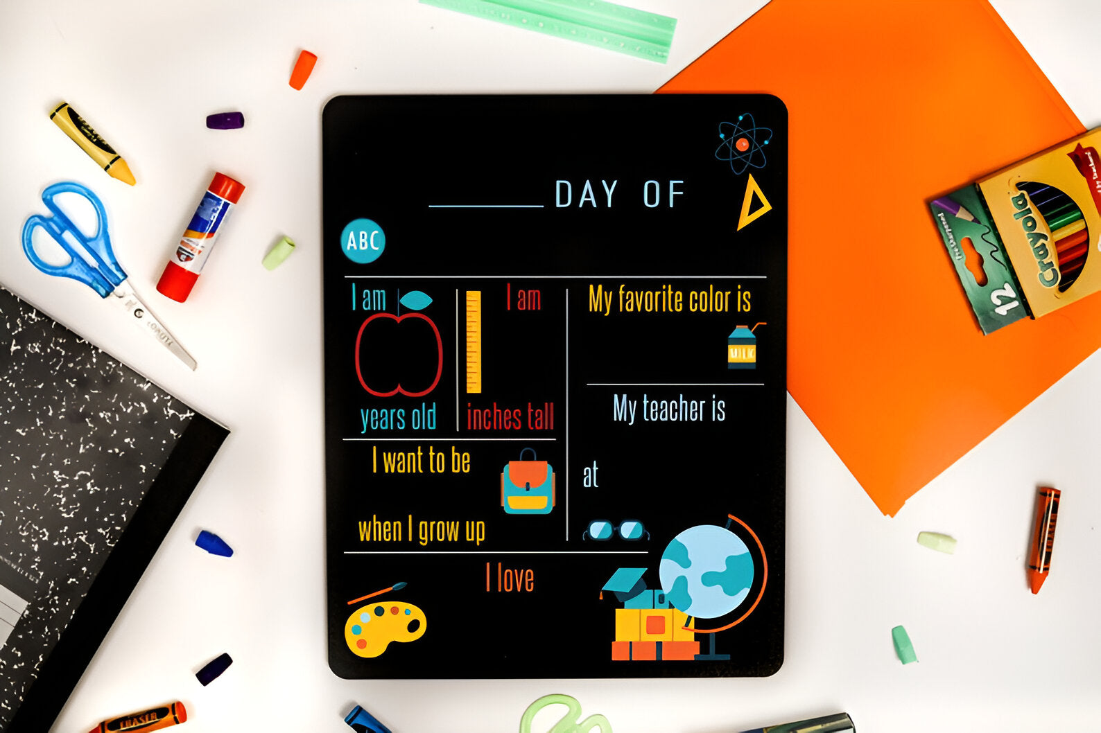 First Day of School Sign, Last Day of School Sign, Back to School Chalkboard, Kindergarten Sign, Personalized Sign, Dry Erase Board Scsign1