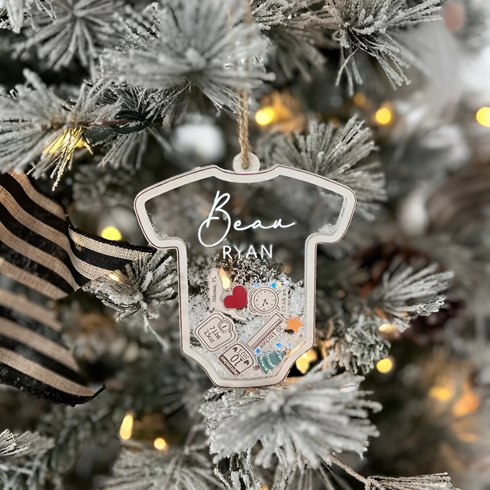 Baby's First Christmas Ornament, Baby 1st Christmas Ornament, Custom Baby Name, Custom Newborn Gift, 4D Shake Babies Ornament, Baby Keepsake ORN2809