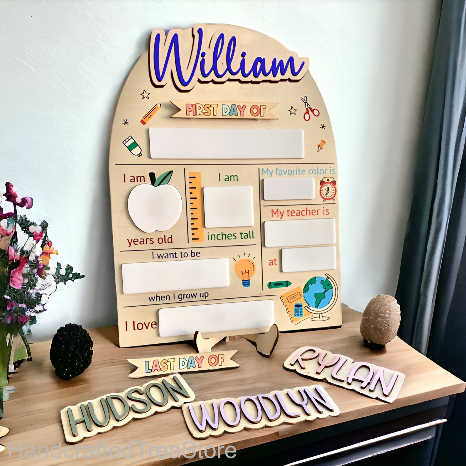 Custom First Day At School Sign, Interchangeable Wooden School Sign, Personalized Wooden School Board Gift for Student, Back to School Sign scsign1