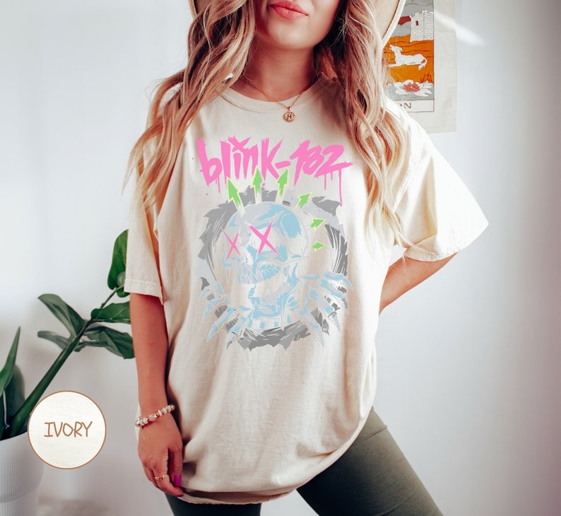 Blink 182 Comfort Colorsr Shirt, Retro Blink 182 Concert Graphic Shirt, Arrow Smiley Retro Shirt, Vintage Blinks Shirt, Punk Rock Tee TD0708