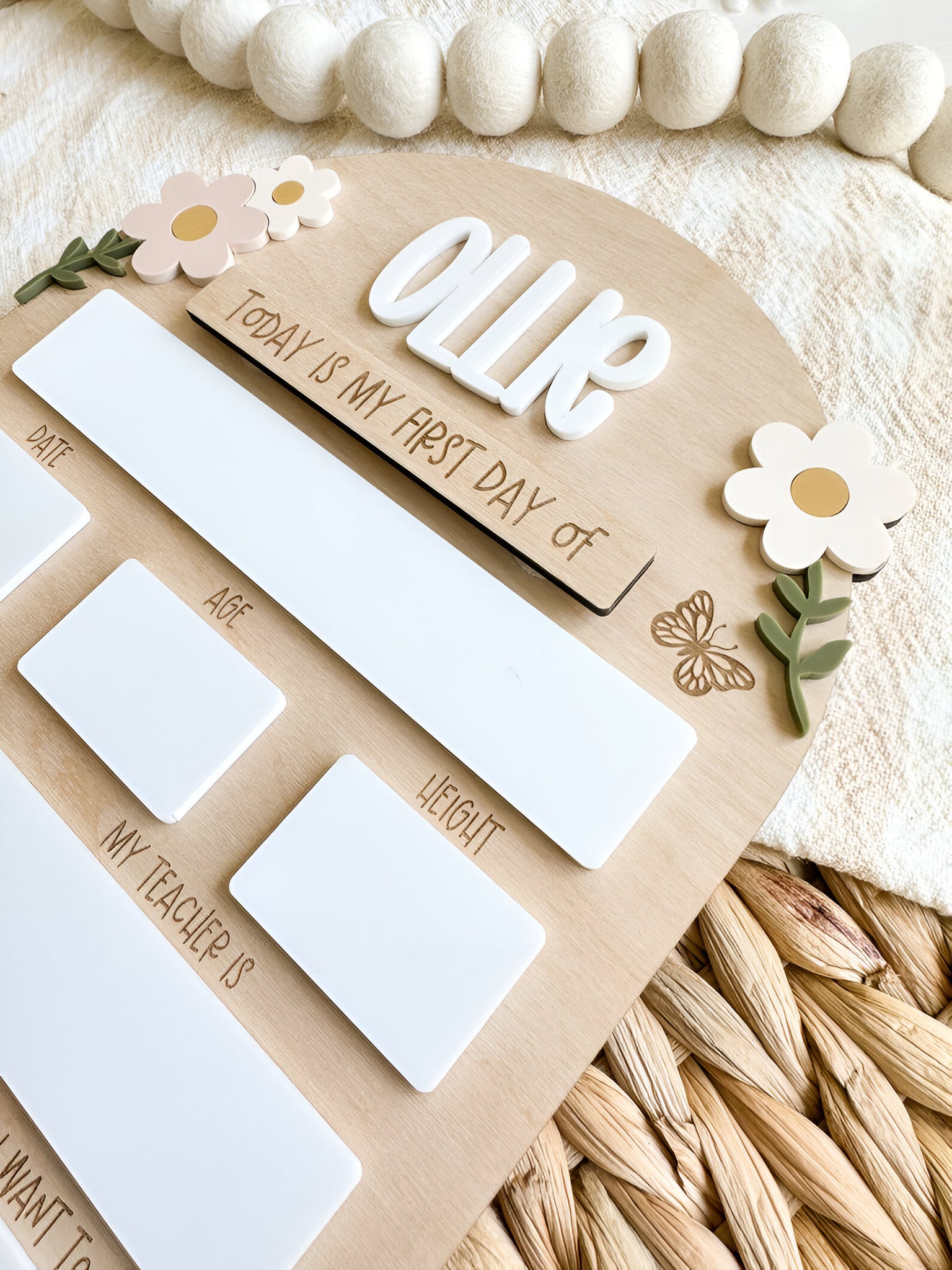 First Day Of School Sign, Personalized Girl Back To School Sign, School Photo Prop scsign1