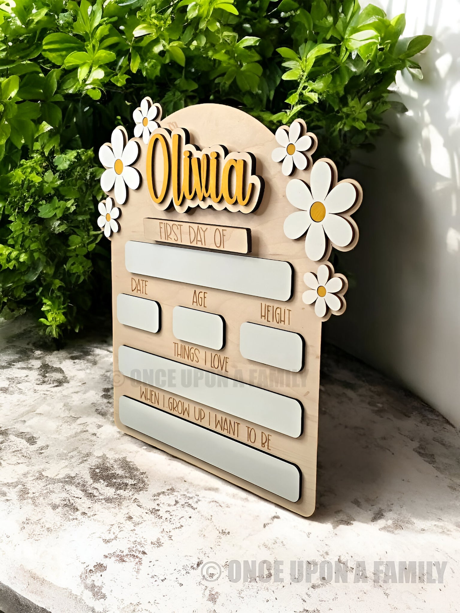 Personalized First Day of School Name Sign, Retro Flower, Daisy Back to School milestone board, Gift for Kid, photo prop kindergarten, Pre-K scsign1
