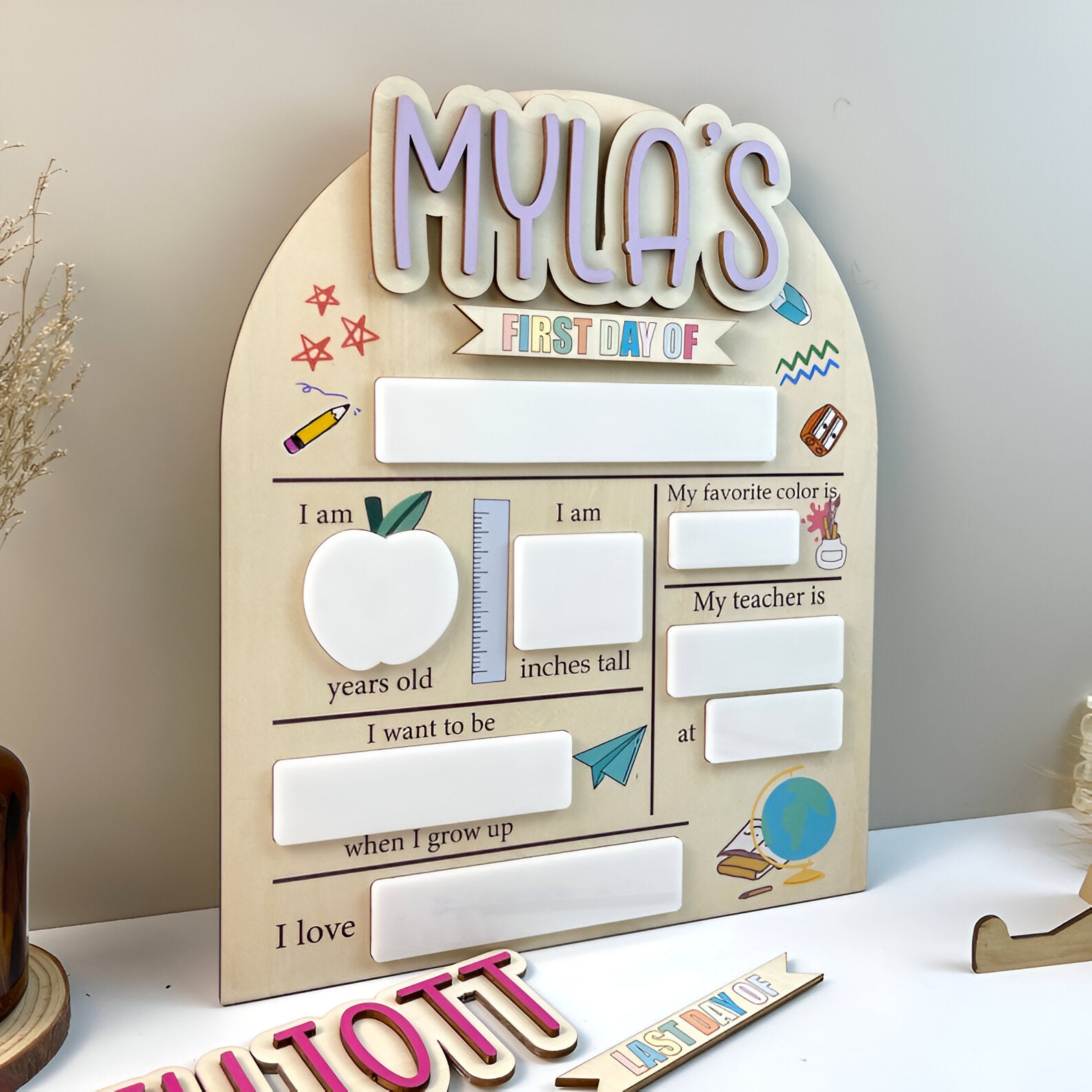 Personalized First & Last Day of School Interchangeable Sign, First Day At Back to School Sign, Custom Wooden School Board, Gift for Student scsign1