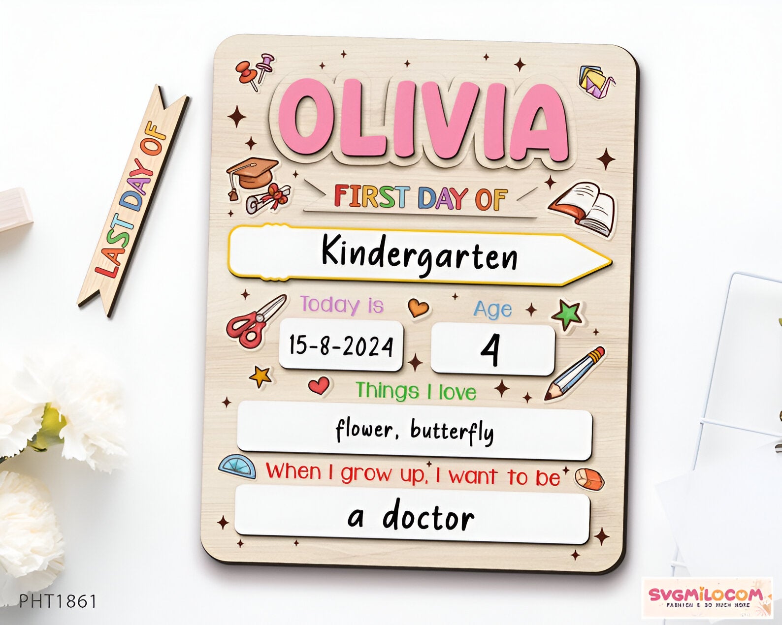 Personalized First Day of School Sign, First and Last Day of School Interchangeable Sign, Back To School Gift, Custom Wooden School Board scsign1