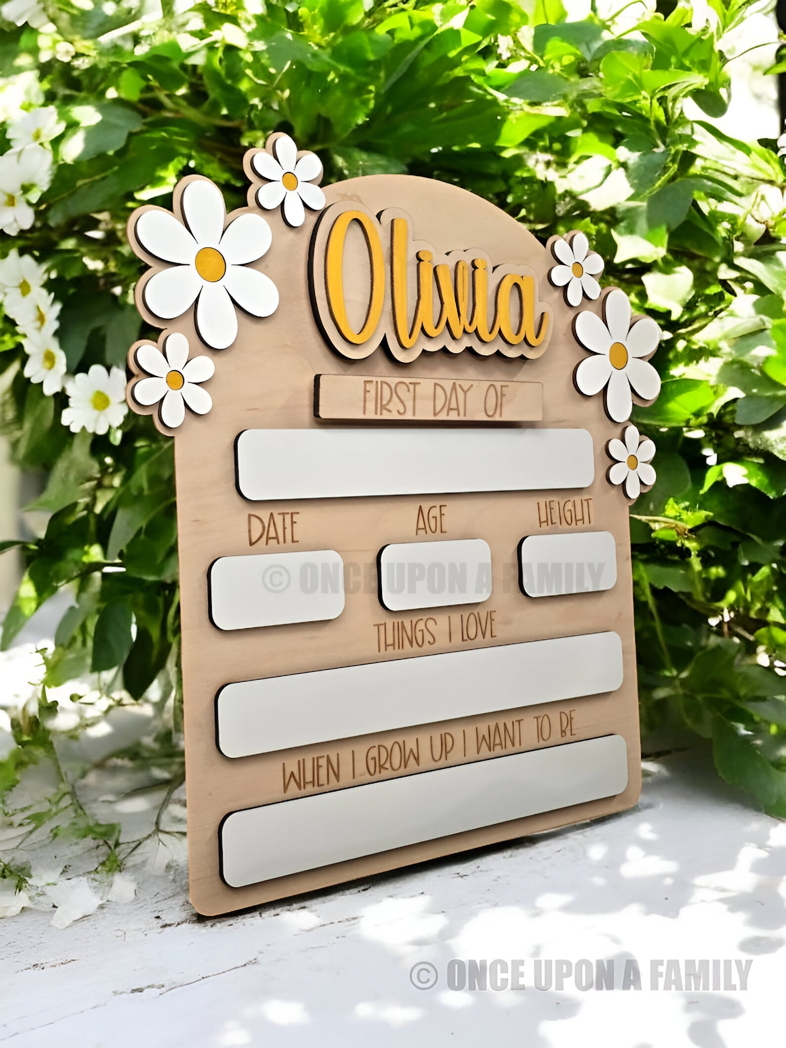 Personalized First Day of School Name Sign, Retro Flower, Daisy Back to School milestone board, Gift for Kid, photo prop kindergarten, Pre-K scsign1
