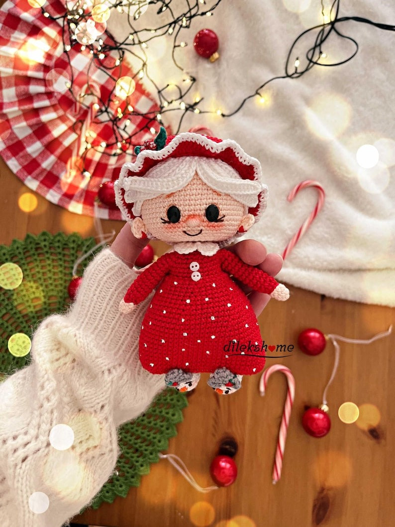 Crochet 2 Pattern in 1 Santa Claus and Mrs Claus Amigurumi Pdf English SVG19 CRO1910