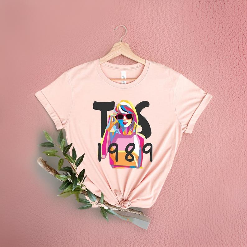 Swift 1989 T-shirt, Taylor 1989 Album Shirt, Retro Concert Outfit Tee, Swiftie Music Ultimate Fan T-shirt, Youth Taylor Merch Shirt MSN