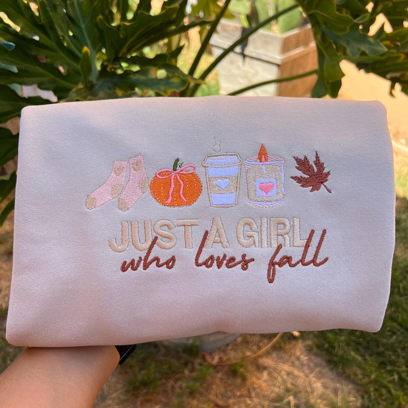 Just a girl who loves fall embroidered crew neck , fall flowers , Autumn crew neck , bff matching crew neck , pull up sweaters, gift ideas emha0709